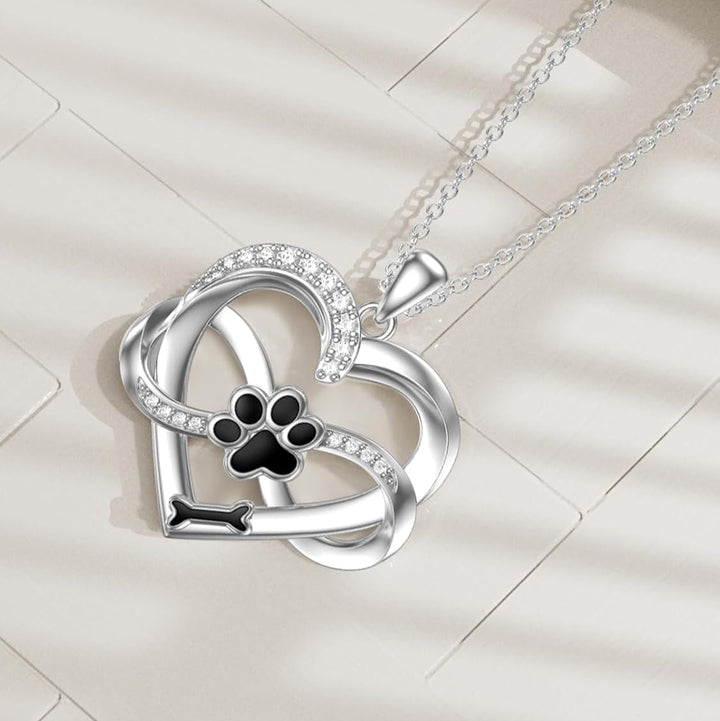 Collar Infinito de Plata 925 con Corazón y Huella – Joyería Simbólica para Mascotas