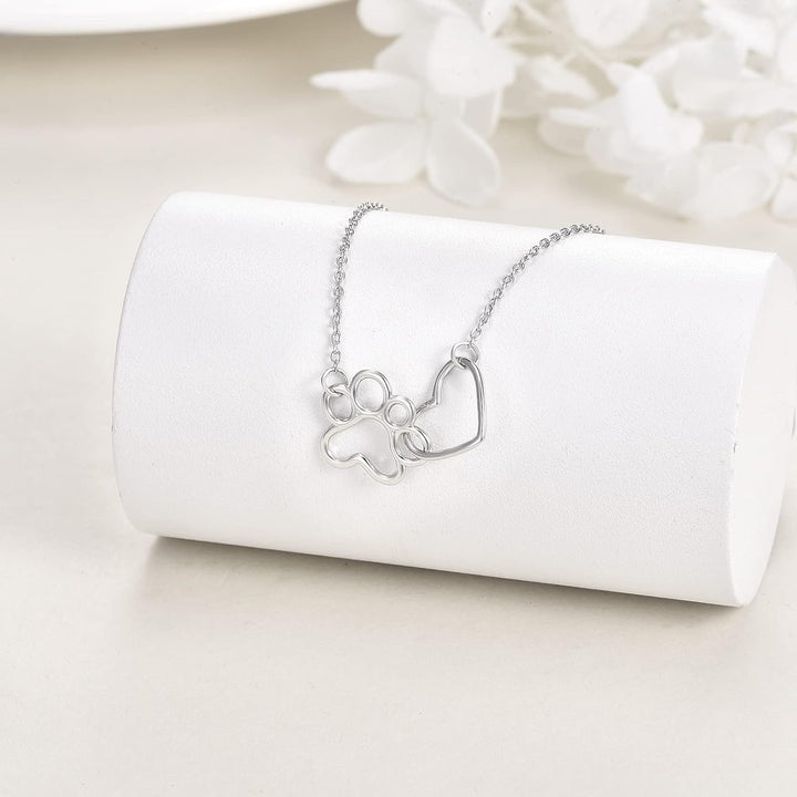 Collar de Huella de Perro en Plata Esterlina – Colgante Corazón con Cristales