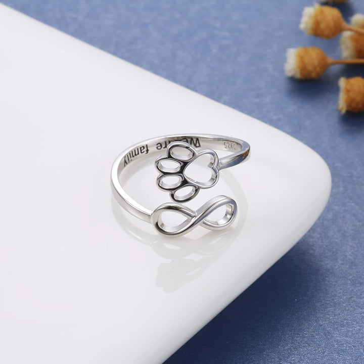Anillo Ajustable de Plata de Ley 925 con Diseño de Corazón y Huella de Patas - Hecho a Mano
