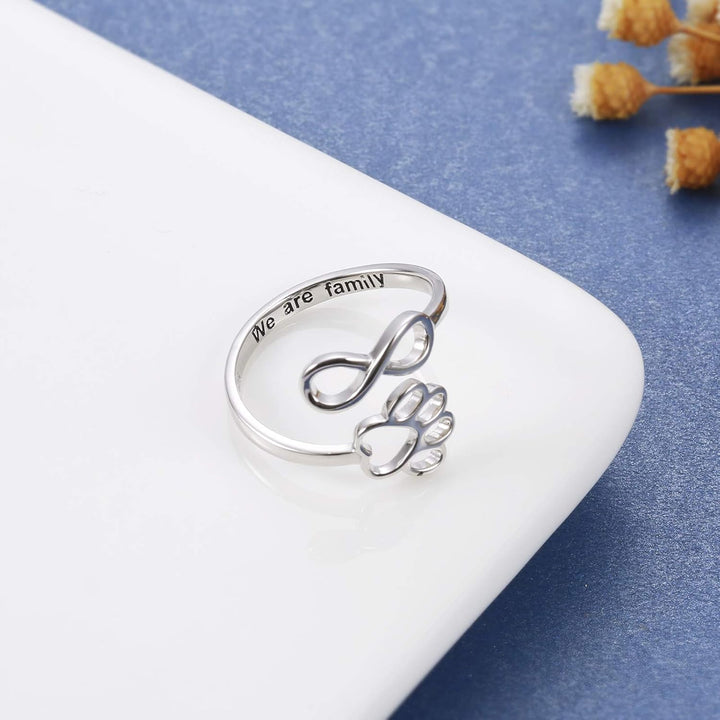 Anillo Ajustable de Plata de Ley 925 con Diseño de Corazón y Huella de Patas - Hecho a Mano