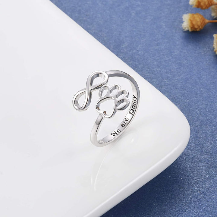 Anillo Ajustable de Plata de Ley 925 con Diseño de Corazón y Huella de Patas - Hecho a Mano