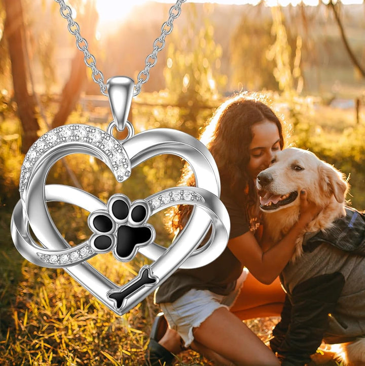Collar Infinito de Plata 925 con Corazón y Huella – Joyería Simbólica para Mascotas