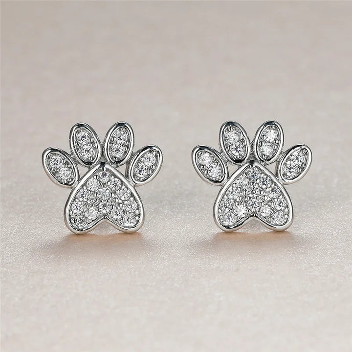 Pendientes de Stud Corazón con Huella de Gato y Circonita Blanca