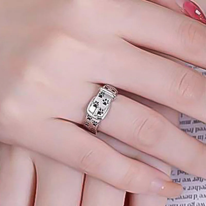 Anillo Divertido y Sofisticado con Diseño de Collar de Perro