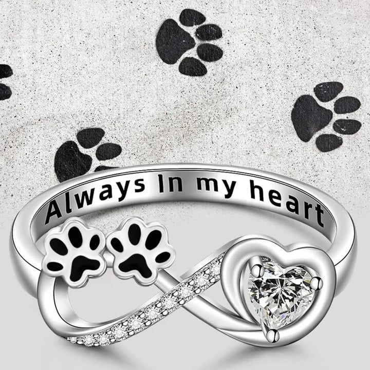 Anillo de Huella con Diseño de Corazón y Eternidad