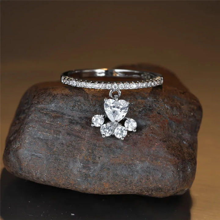 Anillo de Huella y Corazón – Diseño en Oro y Plata